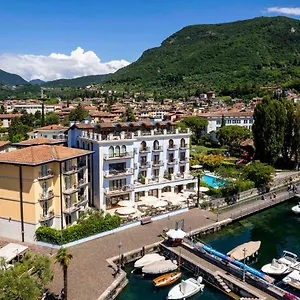 Bellerive 5*, Salò Italia